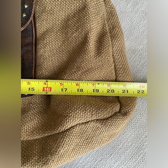 HOBO Bag Women’s Purse Large Leather and Straw Studded Y2K Vintage Oversized - Picture 5 of 10